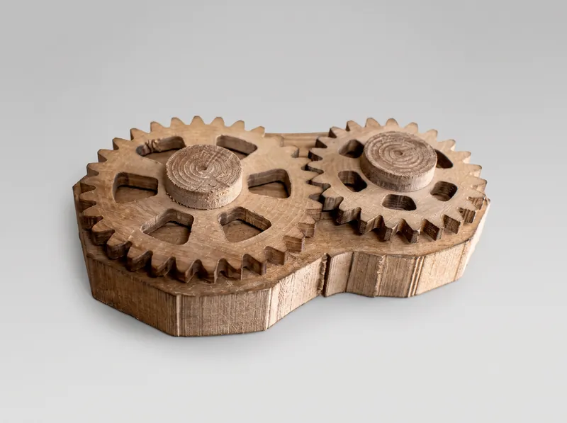 Conjunto funcional de engrenagens de madeira usinadas em máquina router CNC de 3 eixos